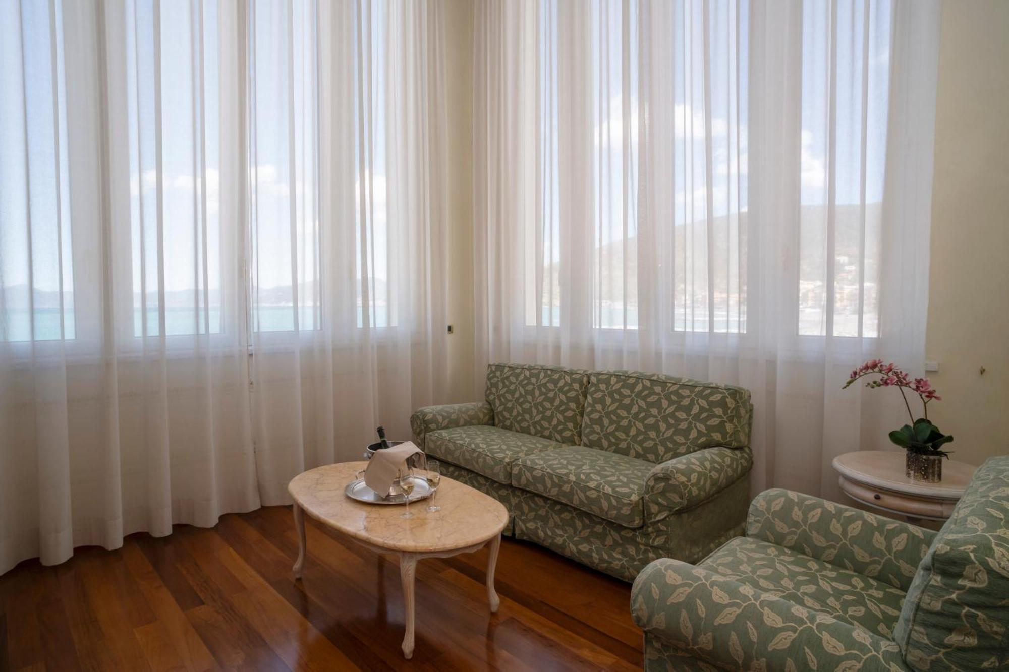 Suite Hotel Nettuno Sestri Levante Exterior photo
